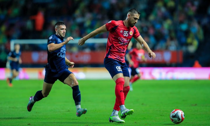 CLB Công an Hà Nội thua cay đắng trước Buriram United.