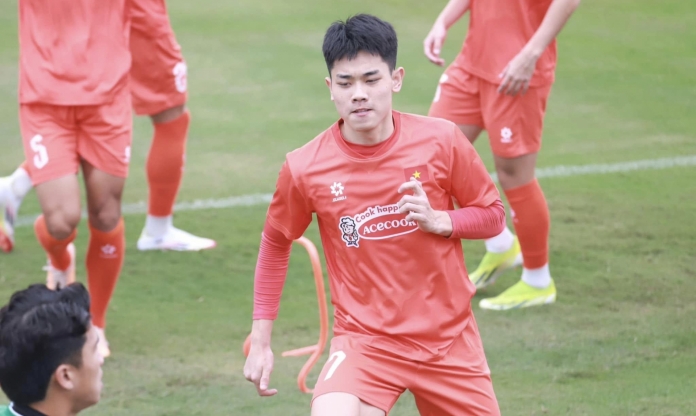 HLV Kim Sang Sik loại thêm 5 cầu thủ, Đình Bắc nói gì?